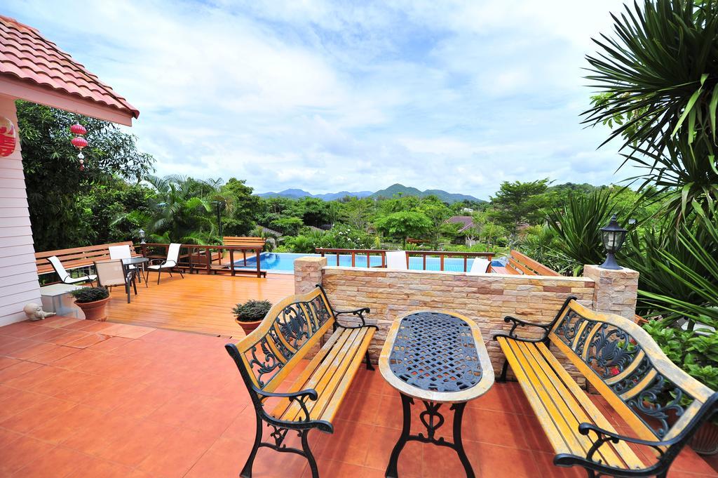 Dusit Talai Resort Nong Nam Daeng Habitación foto