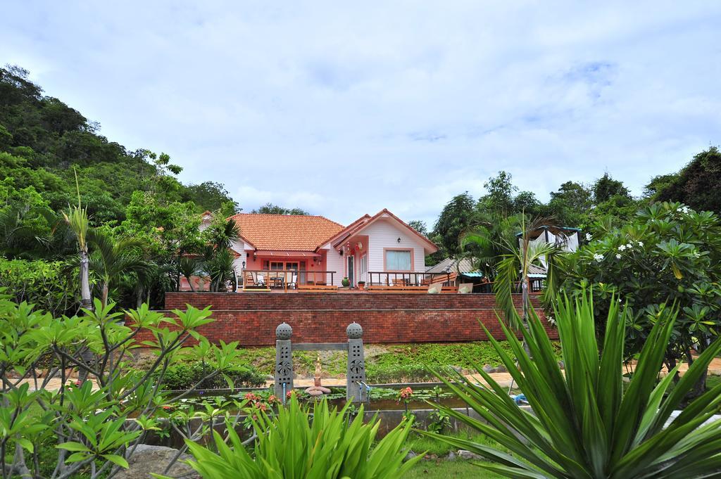 Dusit Talai Resort Nong Nam Daeng Exterior foto